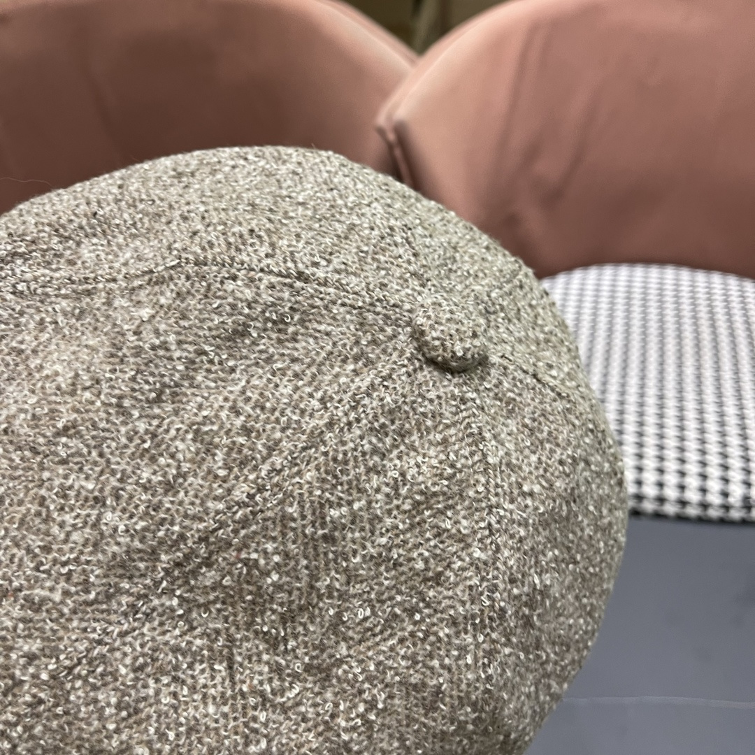  芬迪 FENDl 复古前进帽女春秋英伦老钱风显脸小鸭舌贝雷帽大头围报童画家帽子