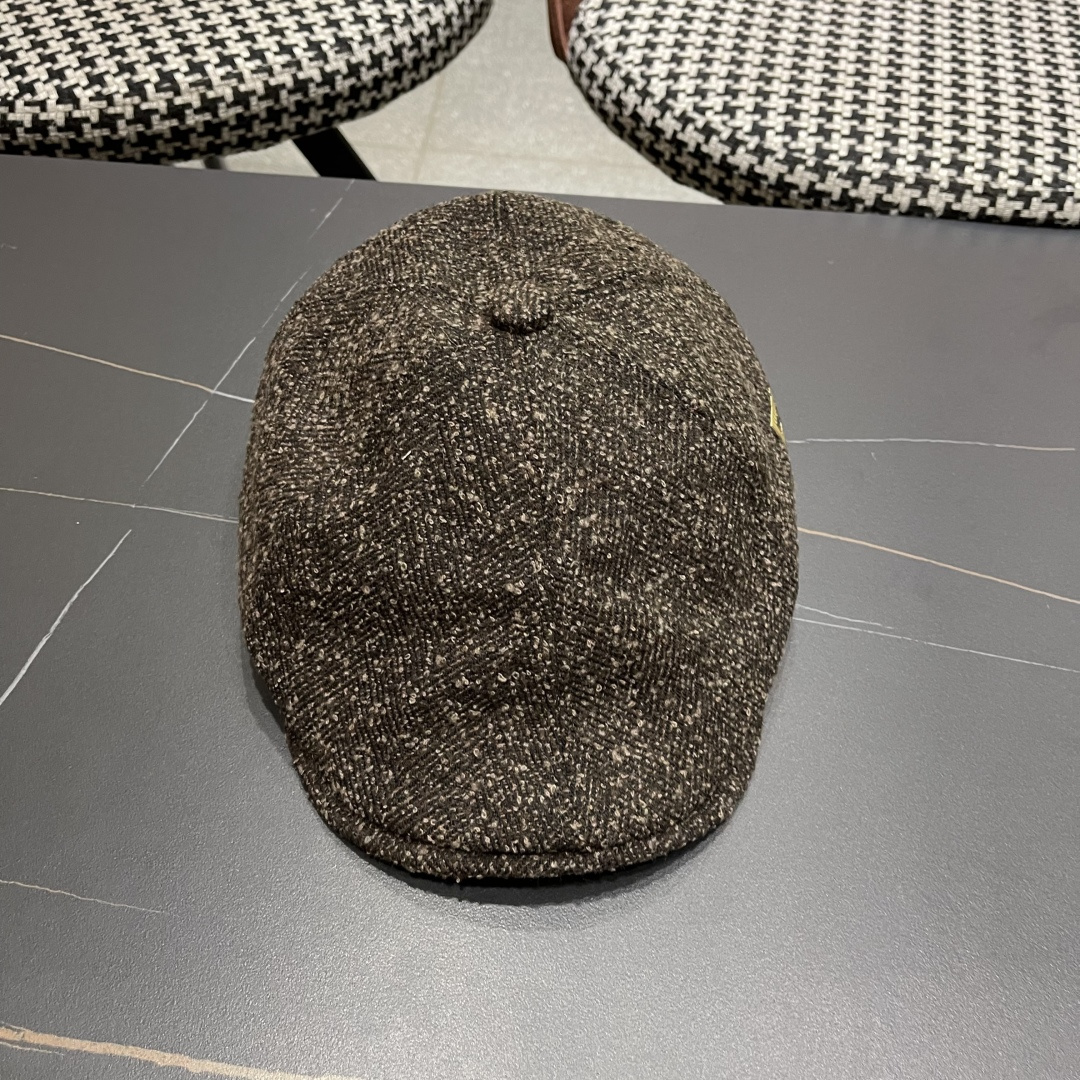  芬迪 FENDl 复古前进帽女春秋英伦老钱风显脸小鸭舌贝雷帽大头围报童画家帽子