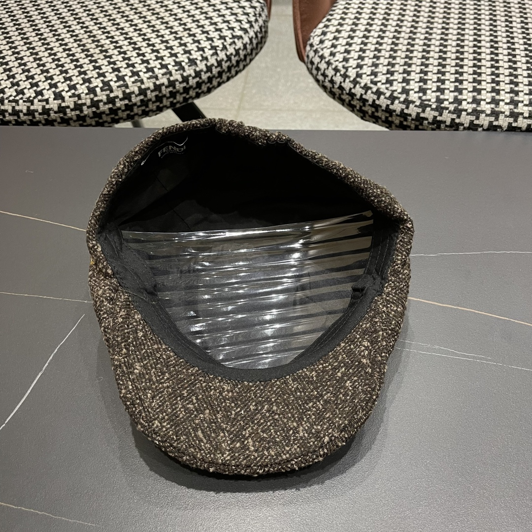  芬迪 FENDl 复古前进帽女春秋英伦老钱风显脸小鸭舌贝雷帽大头围报童画家帽子