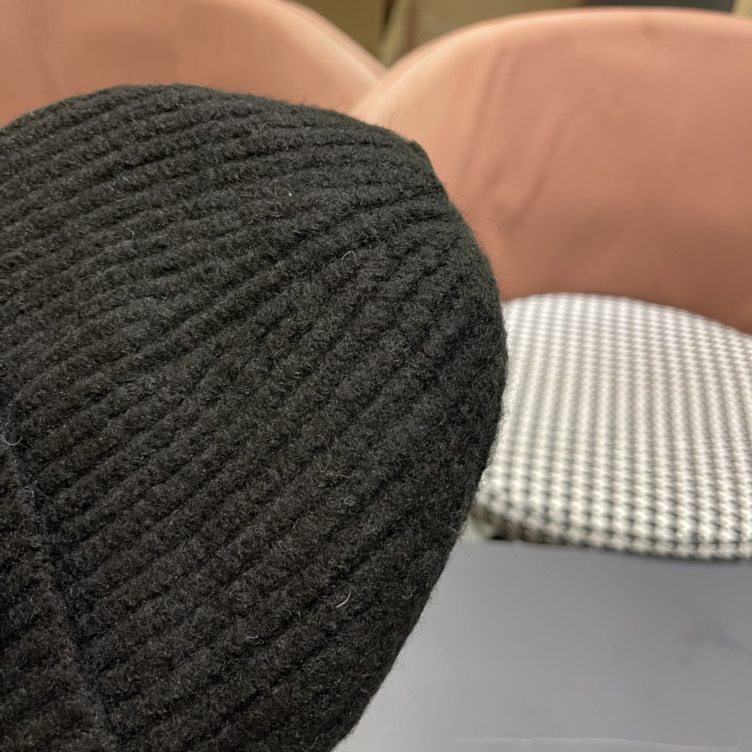  DIOR迪奥针织带花帽子女冬季复古百搭显脸小毛线帽大头围保暖冷帽