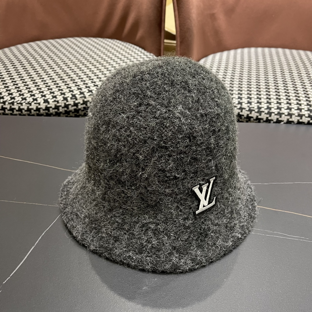  Lv路易威登 网红款渔夫帽子女秋冬韩版百搭洋气
羊毛呢2025新款潮冬天毛线盆