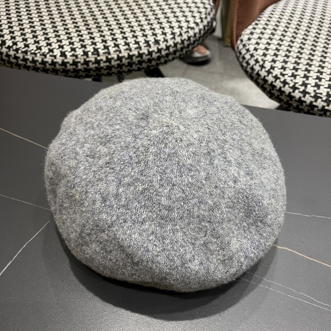  celine赛琳2025秋冬新款美拉德风贝雷帽女百搭显脸小南瓜帽画家帽子潮