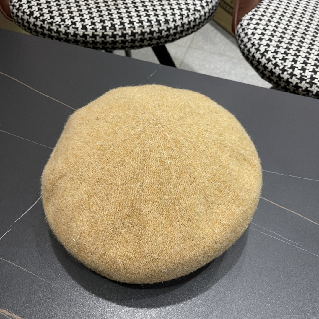  celine赛琳2025秋冬新款美拉德风贝雷帽女百搭显脸小南瓜帽画家帽子潮