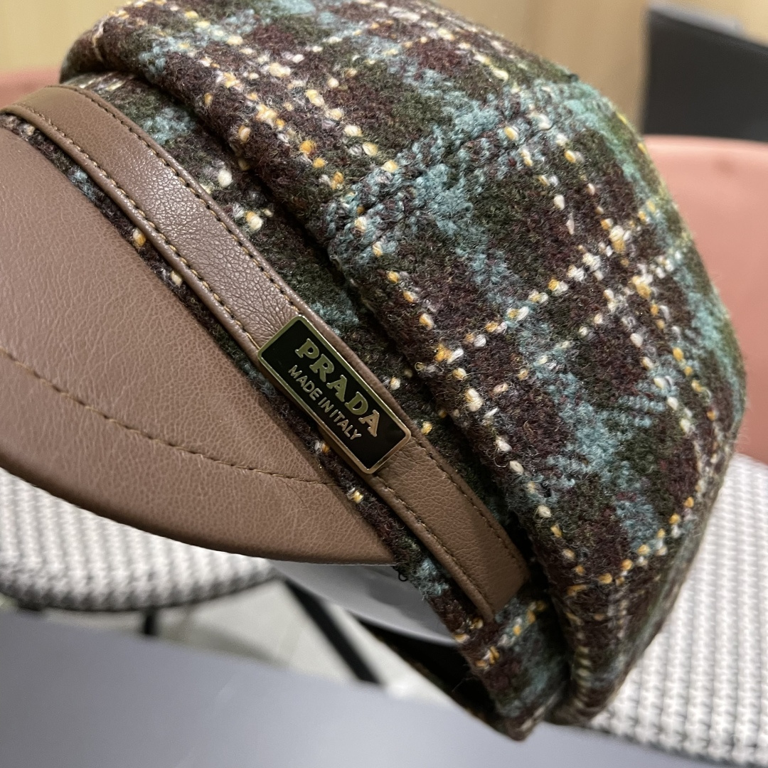  普拉达Prada秋冬新款韩版方格子毛呢八角帽女时尚百搭休闲复古画家帽潮