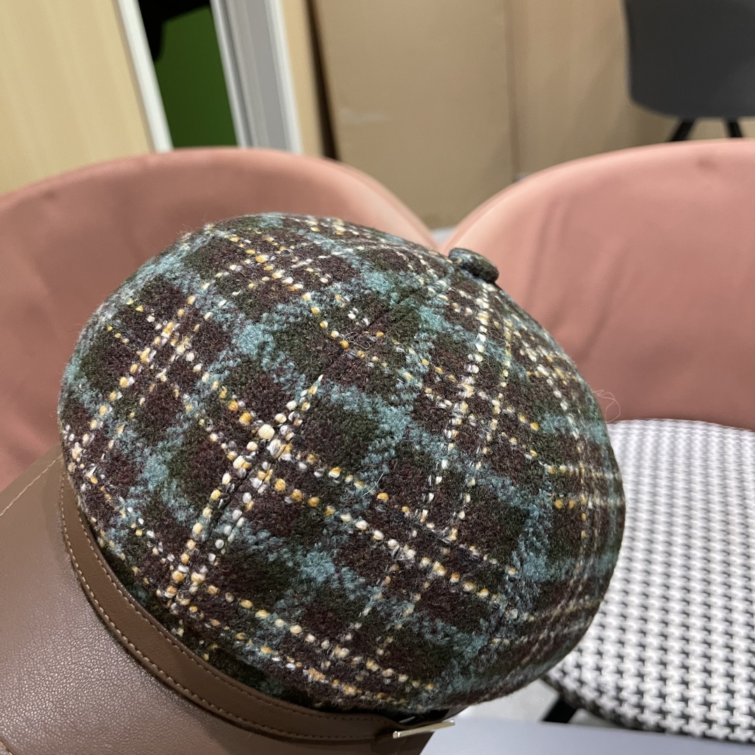  普拉达Prada秋冬新款韩版方格子毛呢八角帽女时尚百搭休闲复古画家帽潮