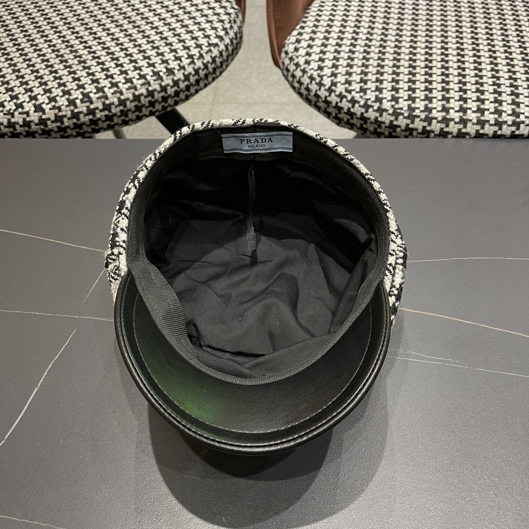  普拉达Prada秋冬新款韩版方格子毛呢八角帽女时尚百搭休闲复古画家帽潮