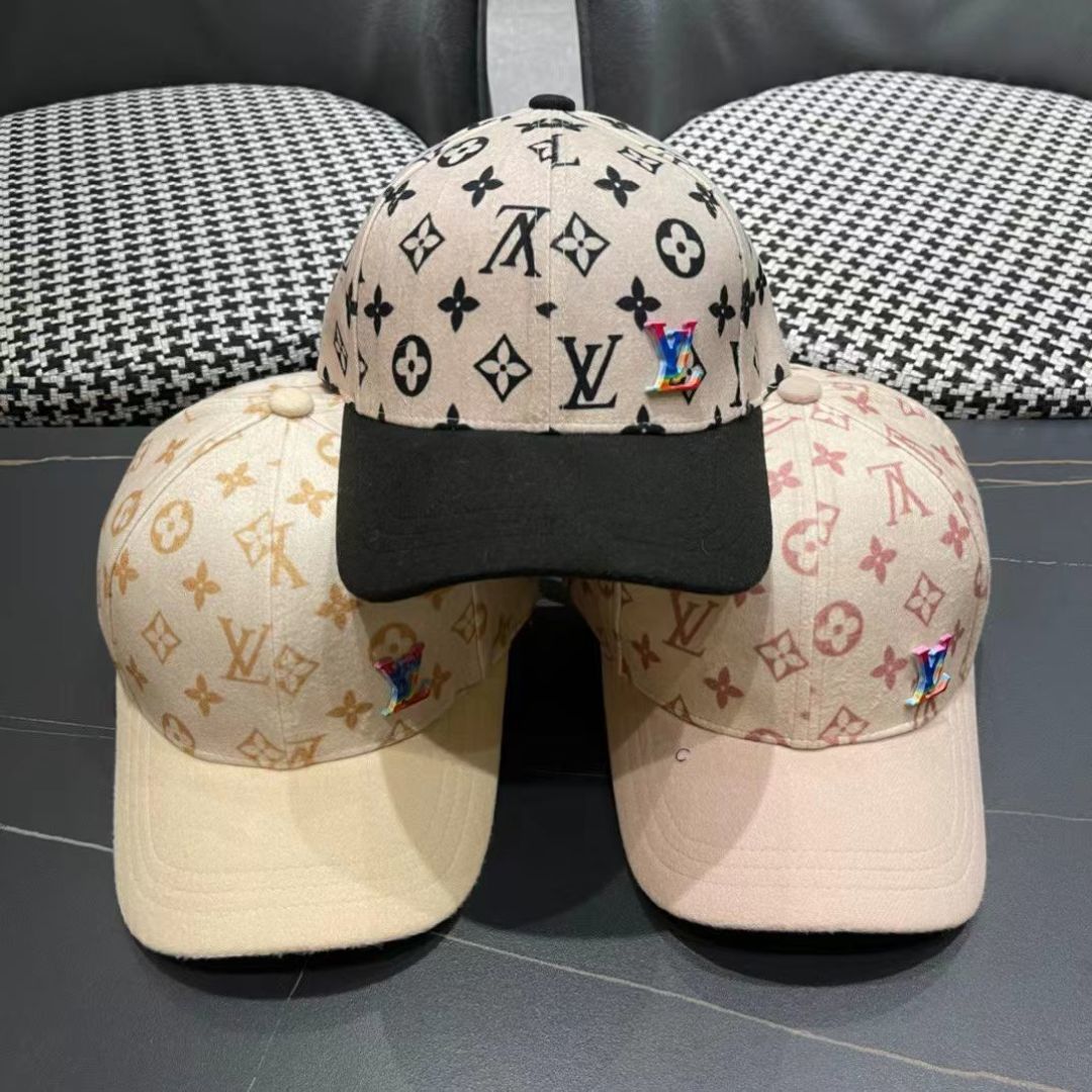  🧢路易威登棒球帽 LouisVuitton😍新款毛绒秋冬款LV棒球帽，重工打造♥️百搭款🤗男女通用！跑