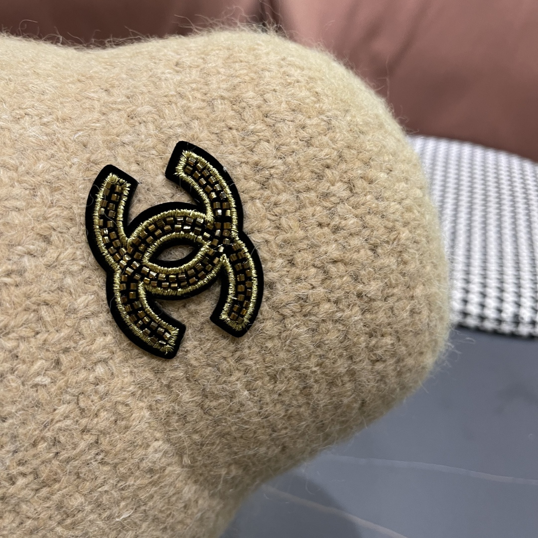  Chanel香奈儿2025秋冬款羊羔毛百搭显脸小水桶渔夫帽