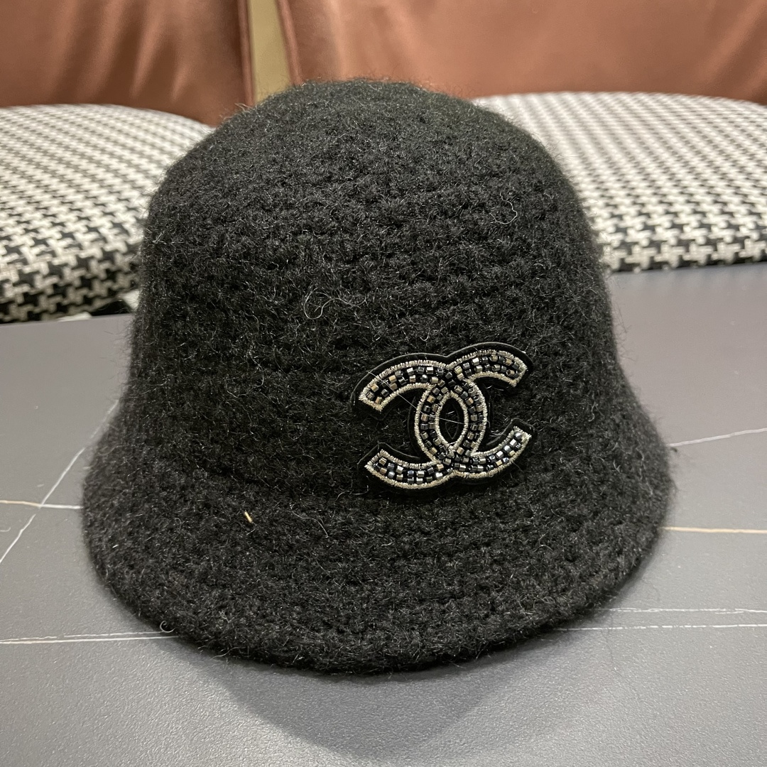  Chanel香奈儿2025秋冬款羊羔毛百搭显脸小水桶渔夫帽