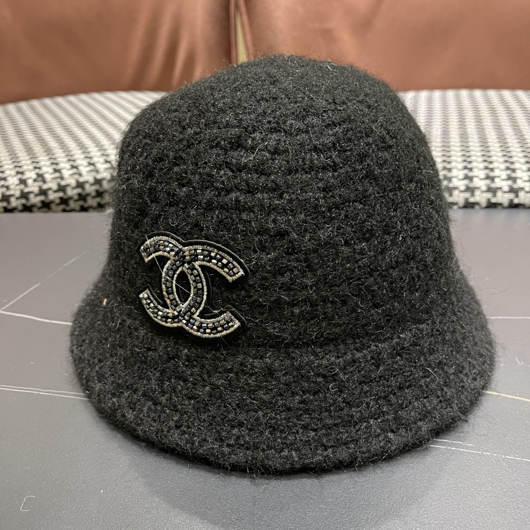  Chanel香奈儿2025秋冬款羊羔毛百搭显脸小水桶渔夫帽