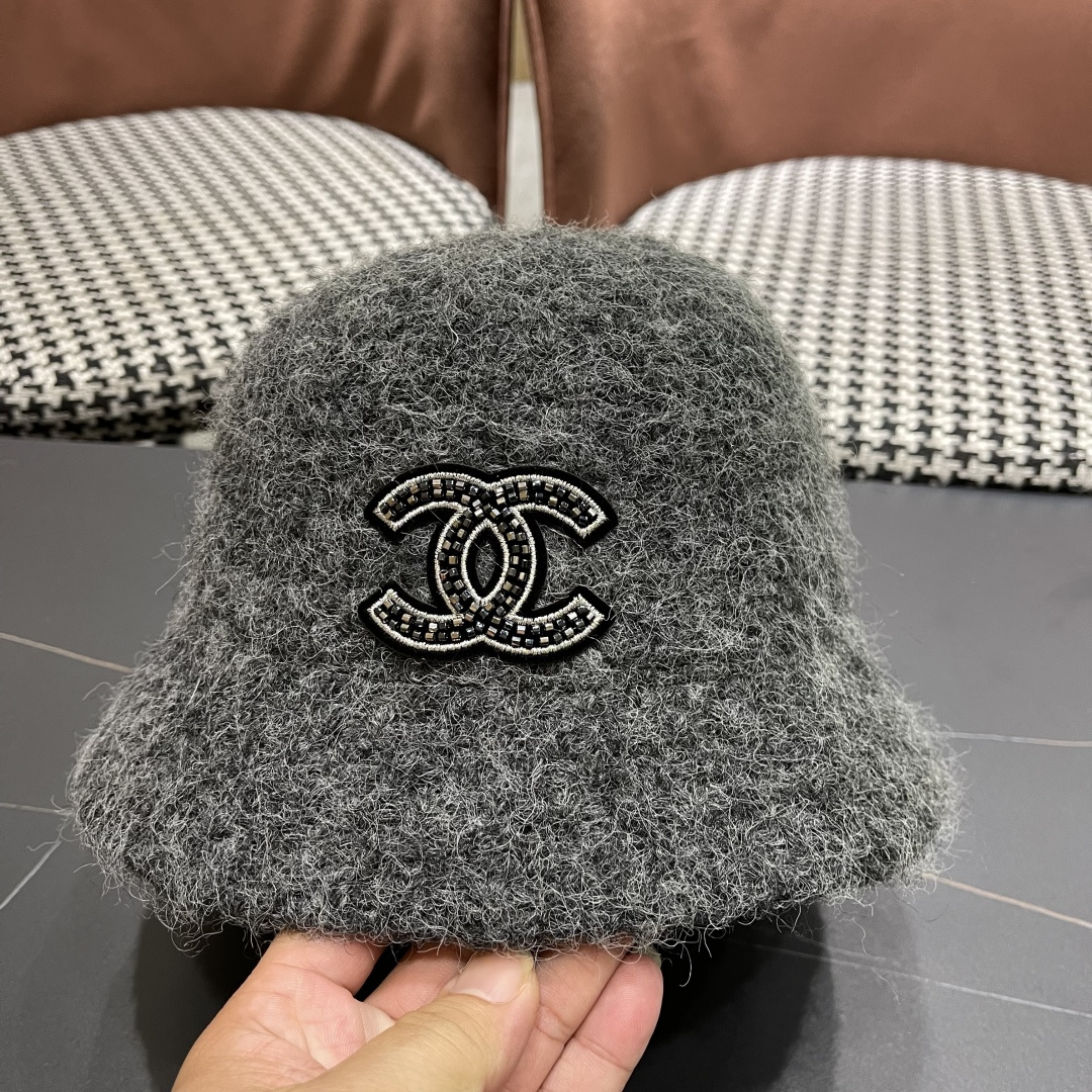  Chanel香奈儿2025秋冬款羊羔毛百搭显脸小水桶渔夫帽