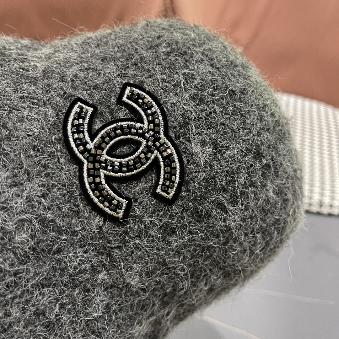  Chanel香奈儿2025秋冬款羊羔毛百搭显脸小水桶渔夫帽