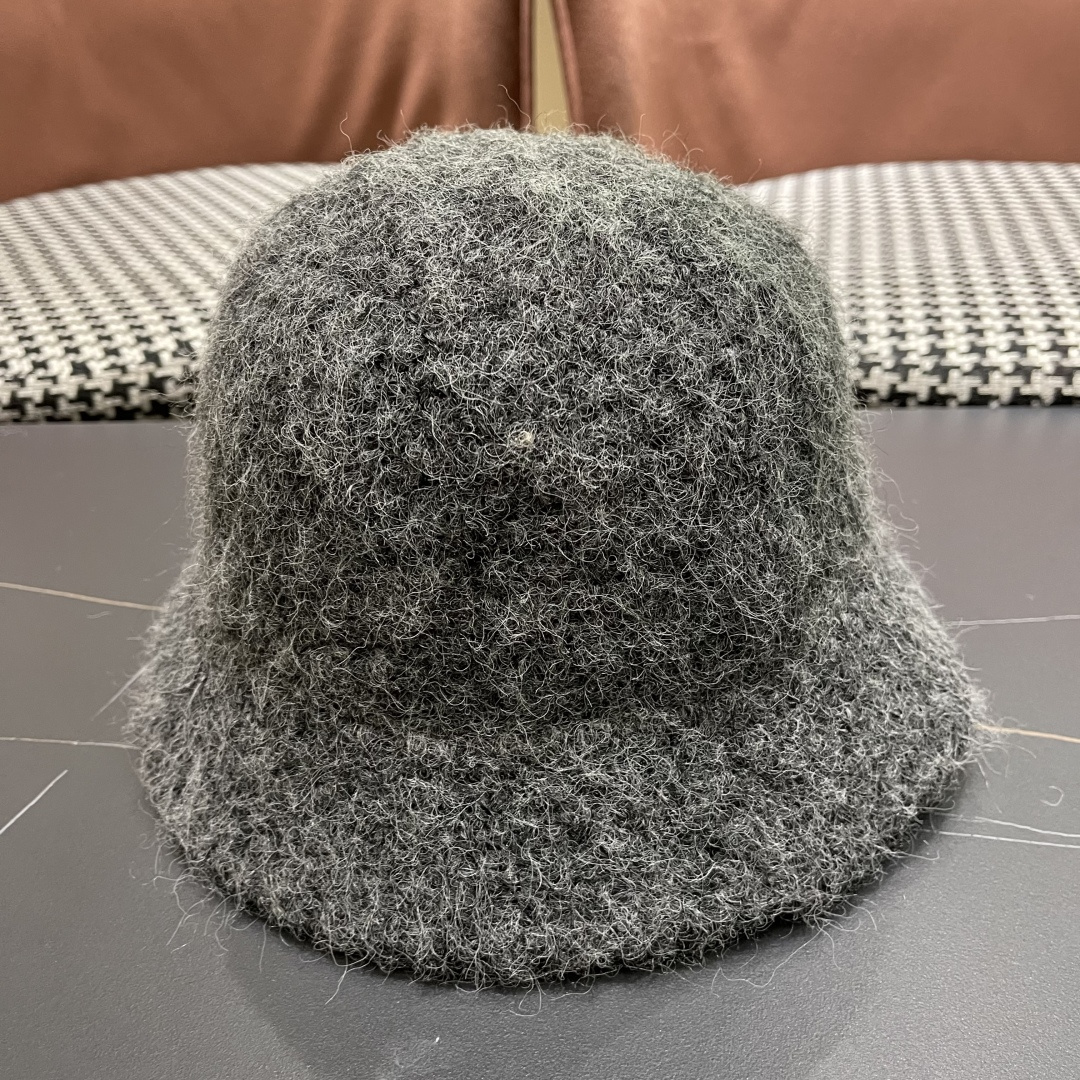  Chanel香奈儿2025秋冬款羊羔毛百搭显脸小水桶渔夫帽