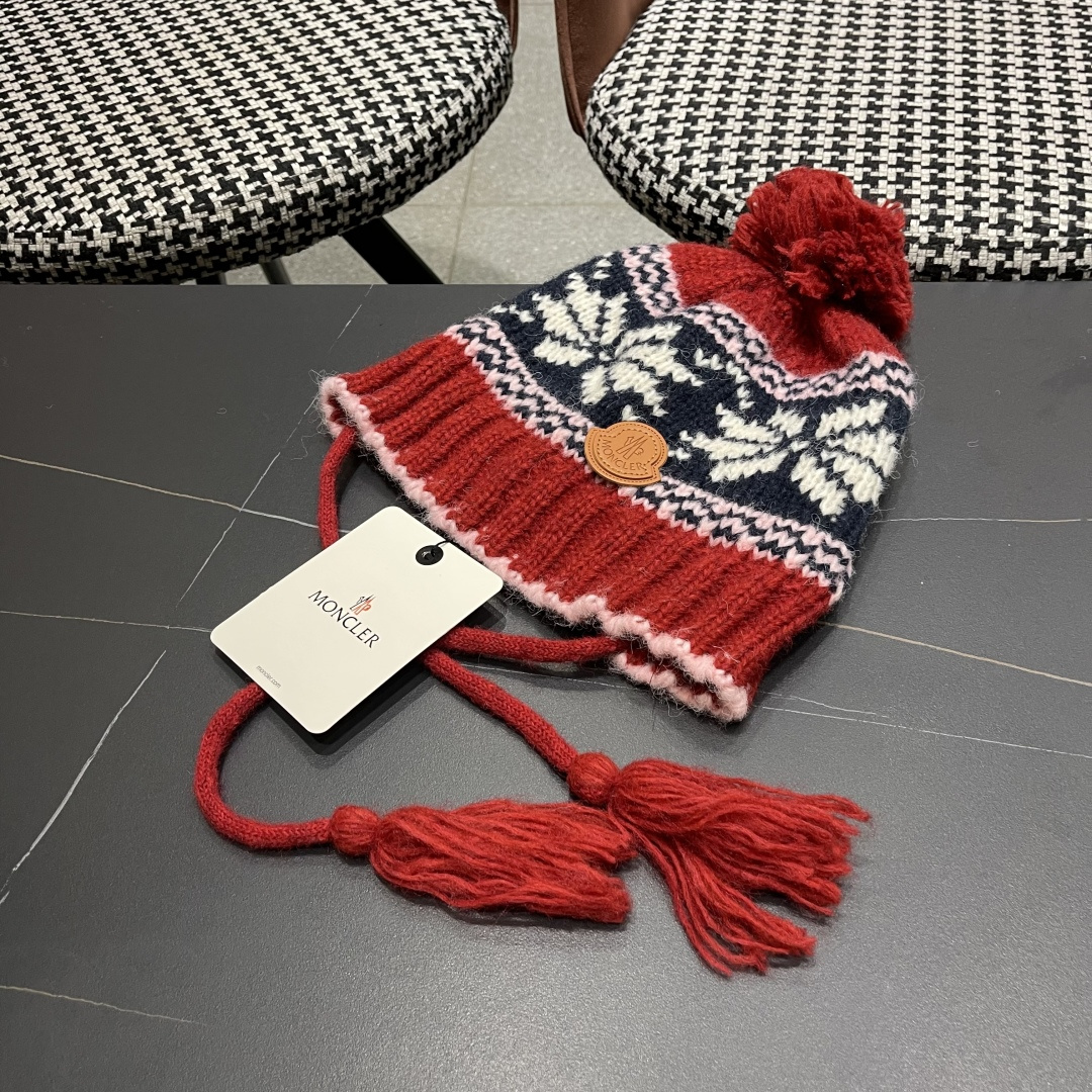  蒙口MONCLER 复古提花保暖针织帽子女2025秋冬季休闲百搭防寒护耳包头帽显脸小