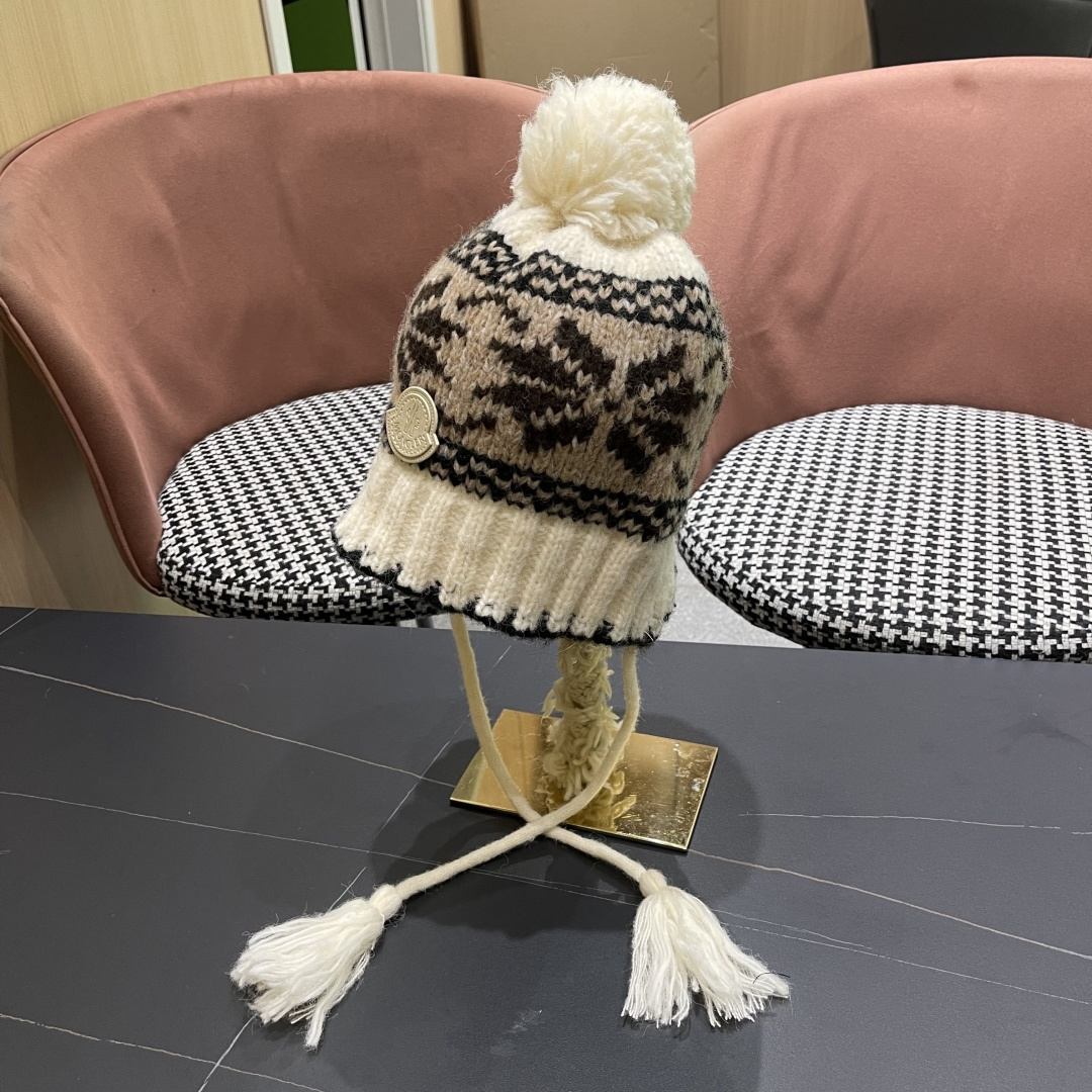  蒙口MONCLER 复古提花保暖针织帽子女2025秋冬季休闲百搭防寒护耳包头帽显脸小