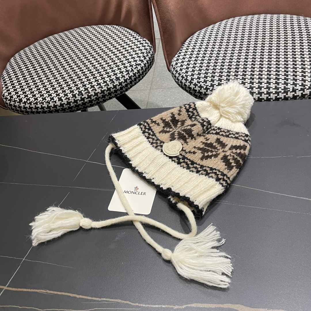  蒙口MONCLER 复古提花保暖针织帽子女2025秋冬季休闲百搭防寒护耳包头帽显脸小
