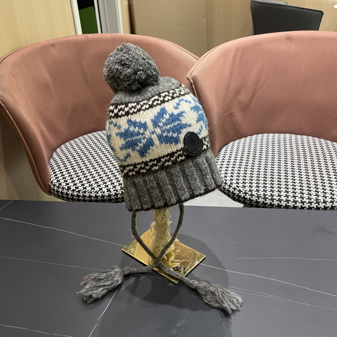  蒙口MONCLER 复古提花保暖针织帽子女2025秋冬季休闲百搭防寒护耳包头帽显脸小