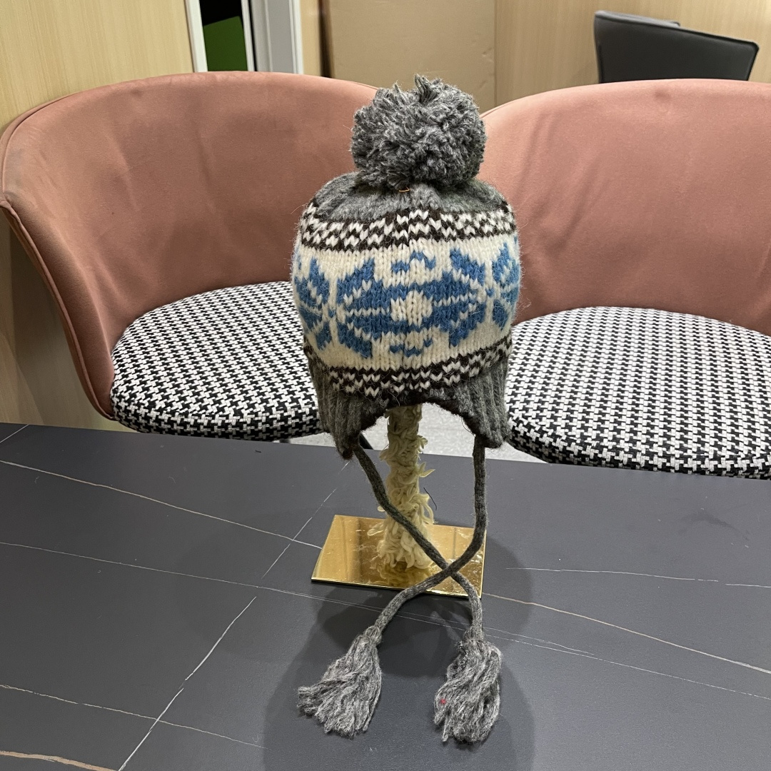  蒙口MONCLER 复古提花保暖针织帽子女2025秋冬季休闲百搭防寒护耳包头帽显脸小