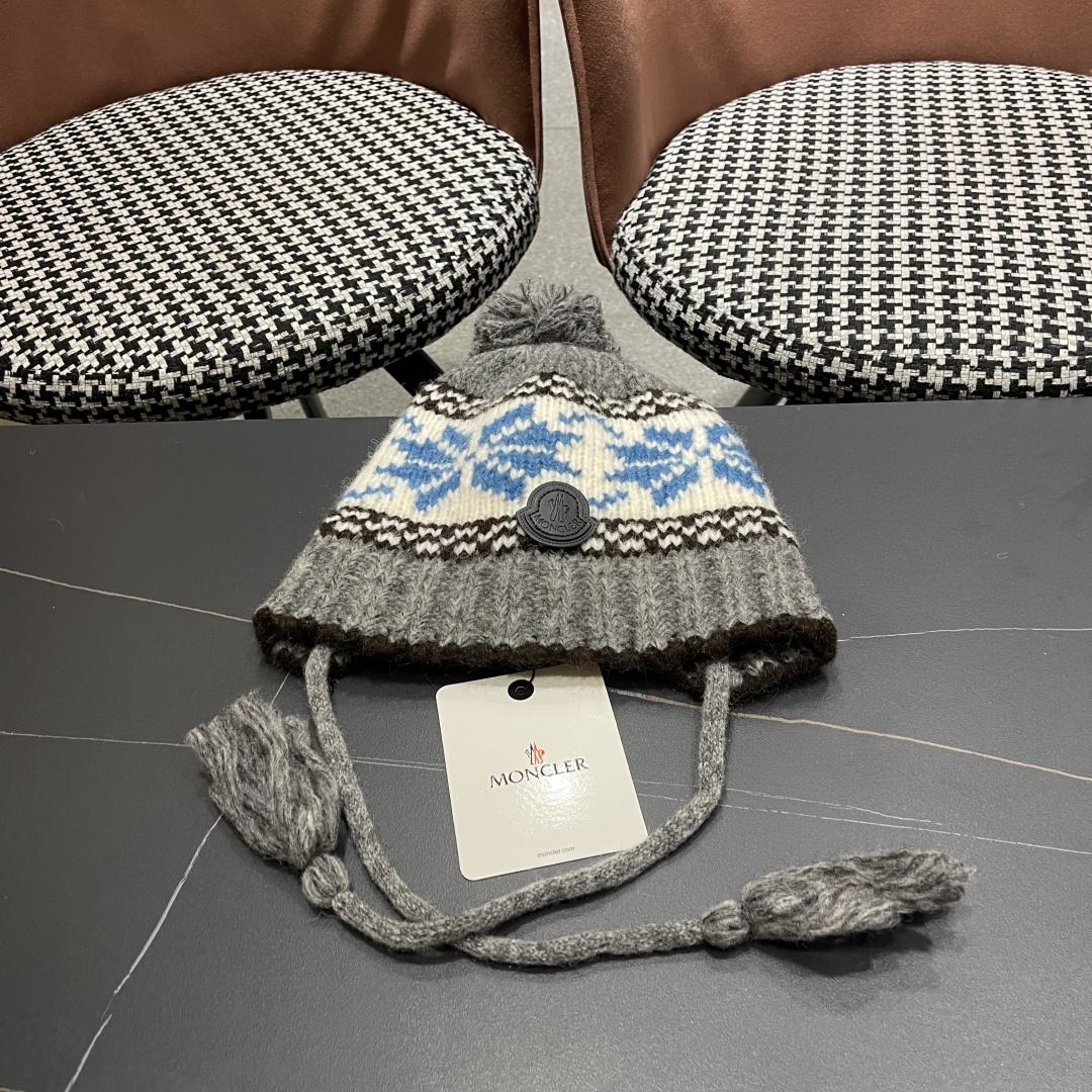  蒙口MONCLER 复古提花保暖针织帽子女2025秋冬季休闲百搭防寒护耳包头帽显脸小