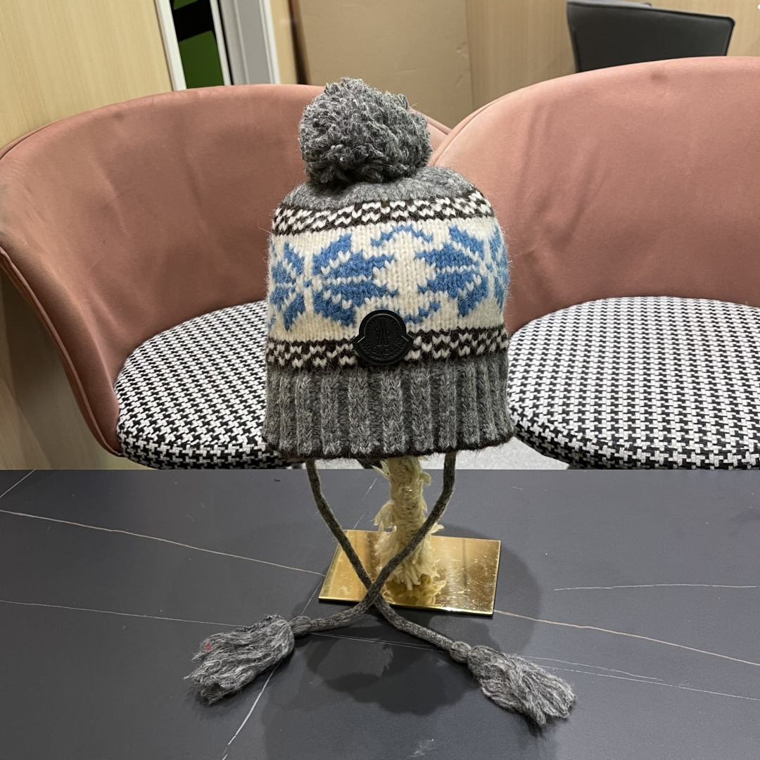  蒙口MONCLER 复古提花保暖针织帽子女2025秋冬季休闲百搭防寒护耳包头帽显脸小