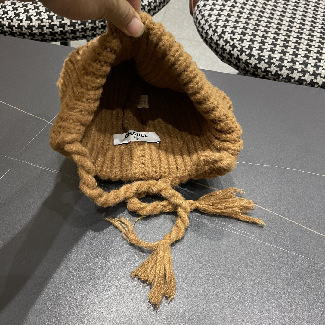  香奈儿(CHANEL) 针织帽子女秋冬新款大头围保暖护耳
冷帽堆堆帽韩版毛线帽逛街百搭