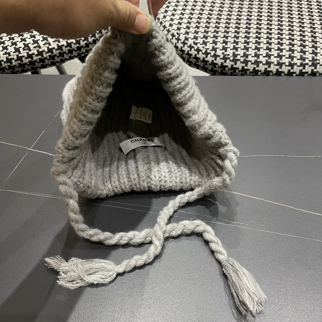  香奈儿(CHANEL) 针织帽子女秋冬新款大头围保暖护耳
冷帽堆堆帽韩版毛线帽逛街百搭