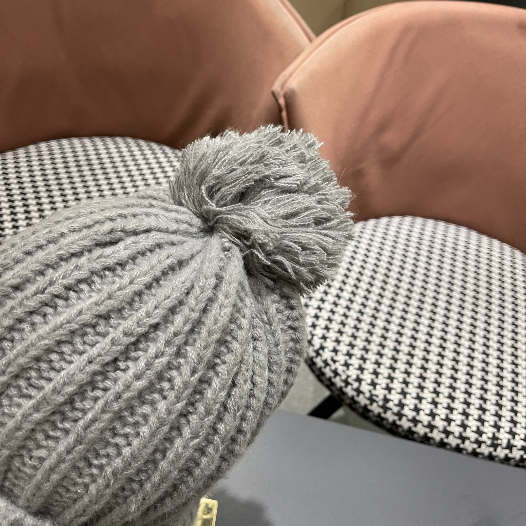  香奈儿(CHANEL) 针织帽子女秋冬新款大头围保暖护耳
冷帽堆堆帽韩版毛线帽逛街百搭