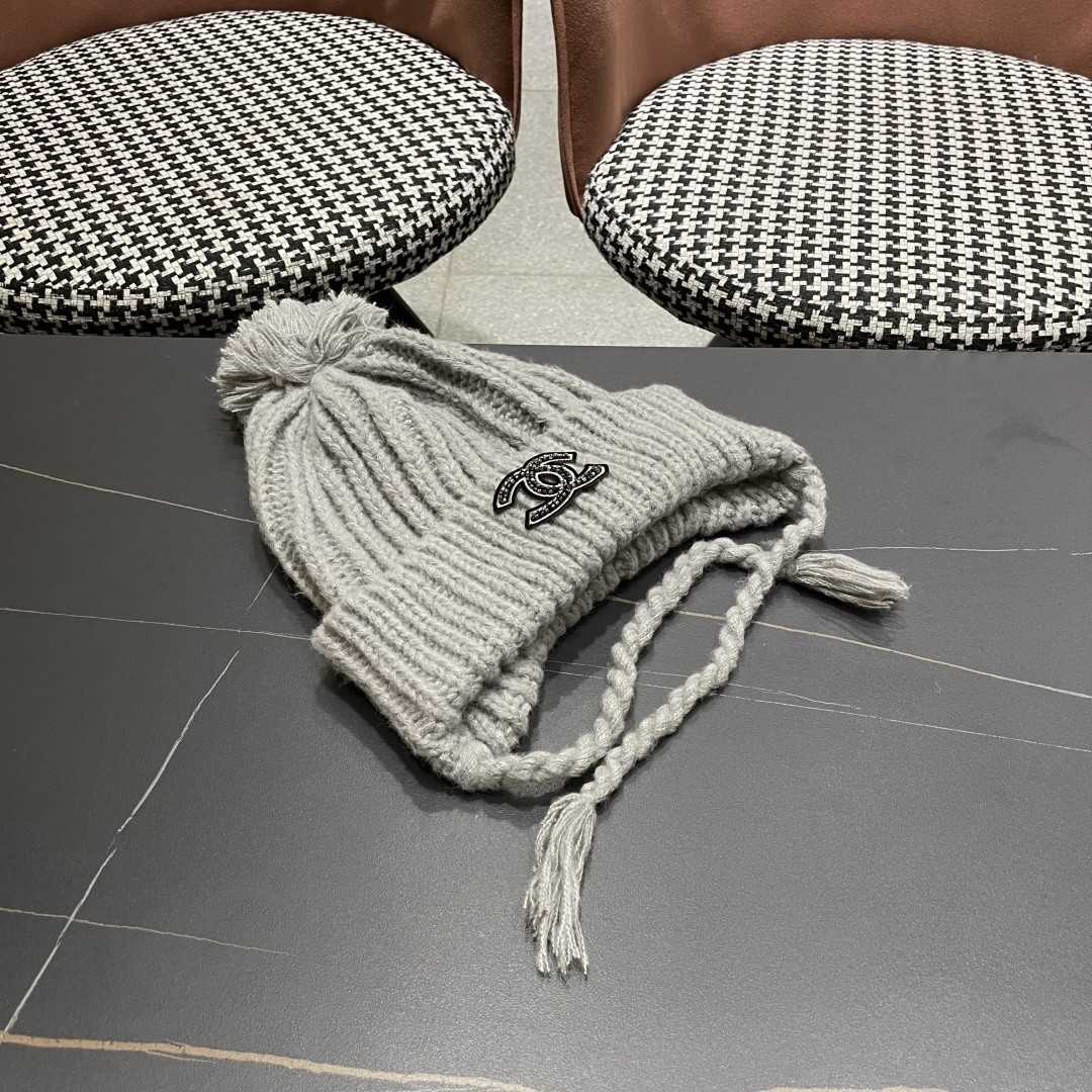  香奈儿(CHANEL) 针织帽子女秋冬新款大头围保暖护耳
冷帽堆堆帽韩版毛线帽逛街百搭