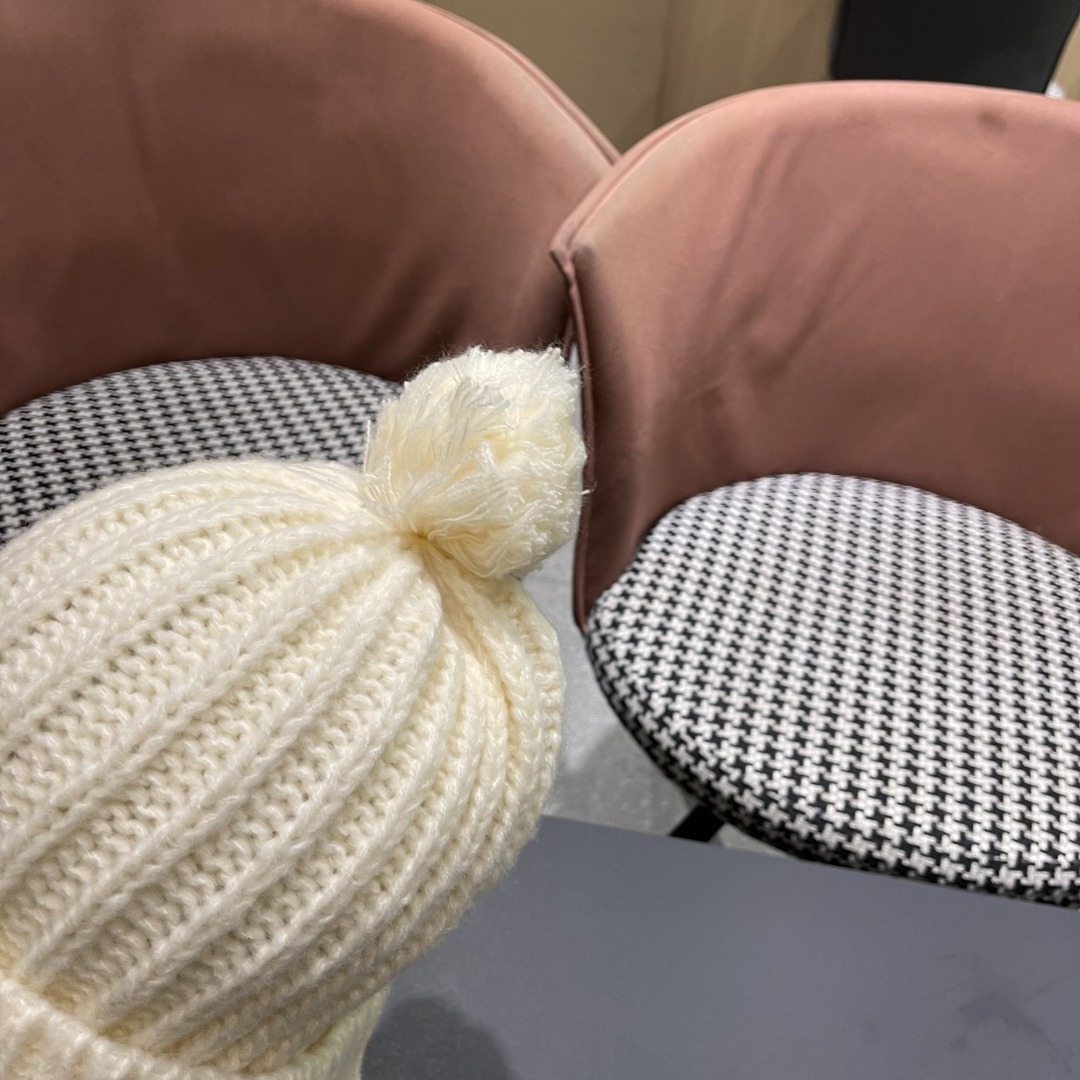  香奈儿(CHANEL) 针织帽子女秋冬新款大头围保暖护耳
冷帽堆堆帽韩版毛线帽逛街百搭