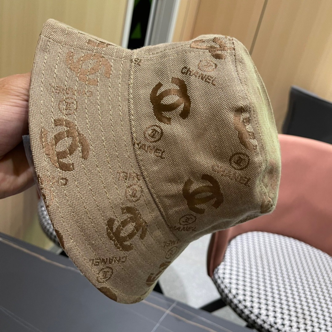 【CHANEL香奈儿】2025新款原单渔夫帽，遮阳又超好搭配，出街单品