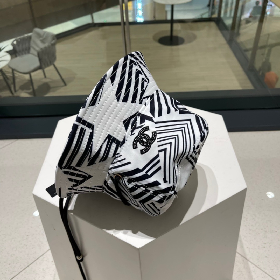  【CHANEL香奈儿】新款小香风渔夫帽，折叠防晒款超好搭配，赶紧入手！