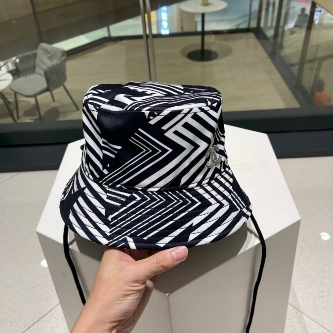  【CHANEL香奈儿】新款小香风渔夫帽，折叠防晒款超好搭配，赶紧入手！