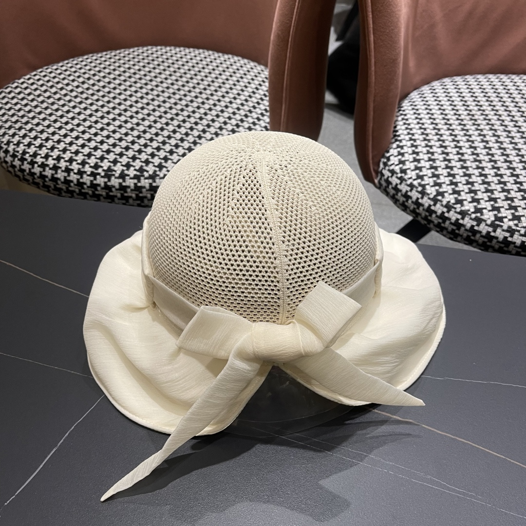  蒙口Moncler 大檐渔夫帽女夏季草帽拼接透气显脸小，优雅蝴蝶结防晒遮阳帽