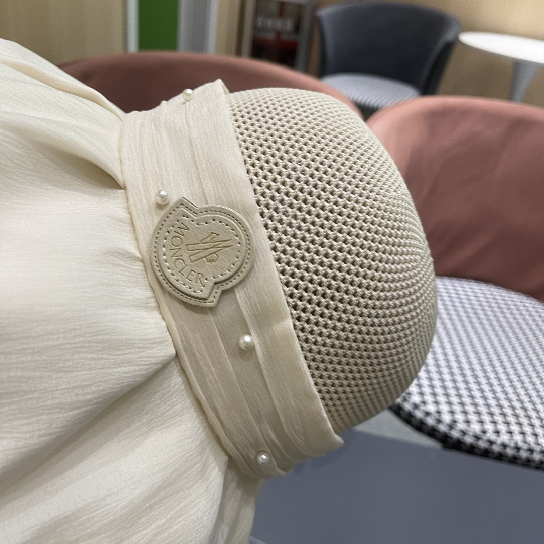  蒙口Moncler 大檐渔夫帽女夏季草帽拼接透气显脸小，优雅蝴蝶结防晒遮阳帽