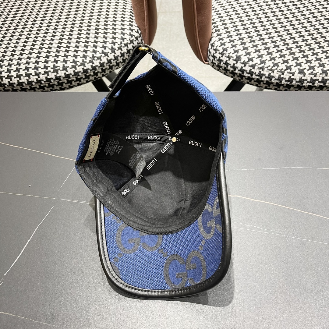   Gucci(古奇)经典原单棒球帽😍😍专柜11开模订制，最高版本，原版帆布料+头层牛皮，轻盈透气！实物
