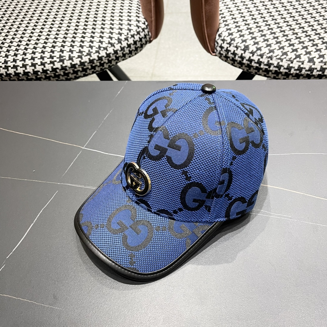   Gucci(古奇)经典原单棒球帽😍😍专柜11开模订制，最高版本，原版帆布料+头层牛皮，轻盈透气！实物