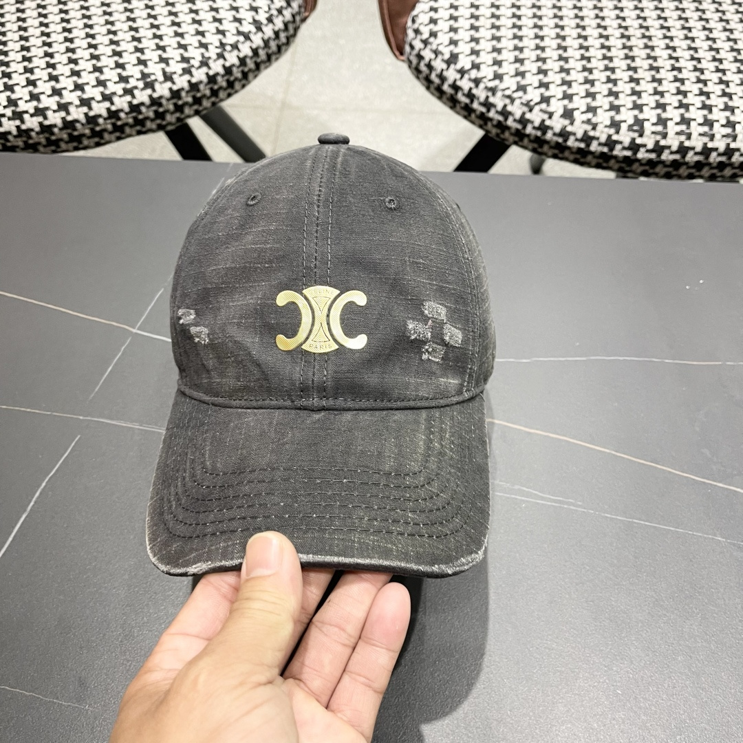 💛赛琳 CELINE 2025春款棒球帽🧢 🔥新款棒球帽🧢，出街必备超好搭配，赶紧入手！