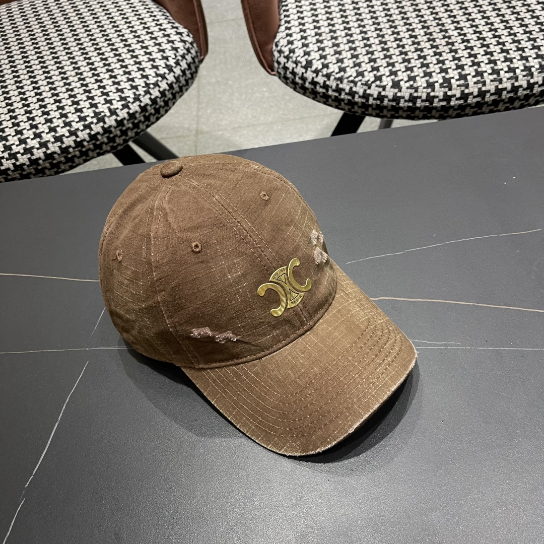 💛赛琳 CELINE 2025春款棒球帽🧢 🔥新款棒球帽🧢，出街必备超好搭配，赶紧入手！