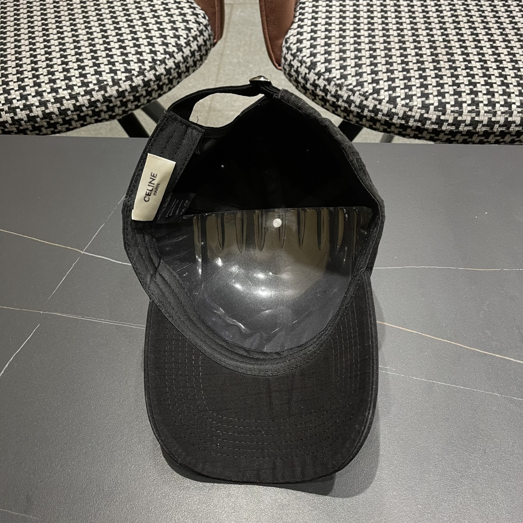 💛赛琳 CELINE 2025春款棒球帽🧢 🔥新款棒球帽🧢，出街必备超好搭配，赶紧入手！