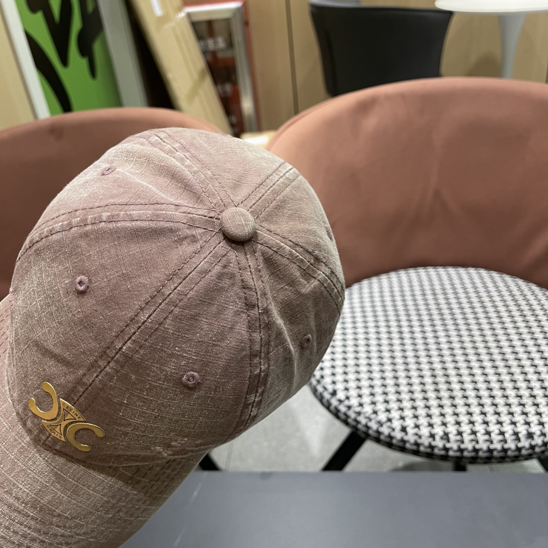 💛赛琳 CELINE 2025春款棒球帽🧢 🔥新款棒球帽🧢，出街必备超好搭配，赶紧入手！