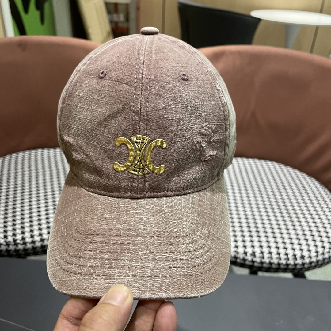 💛赛琳 CELINE 2025春款棒球帽🧢 🔥新款棒球帽🧢，出街必备超好搭配，赶紧入手！