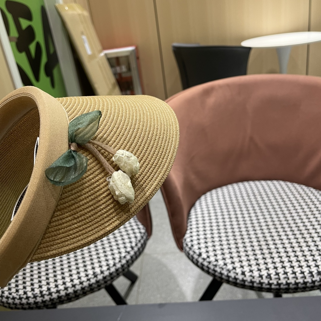  迪奥Dior新款日系蝴蝶结空顶帽女春夏出游遮阳防晒帽大
帽檐显脸小太阳盆帽