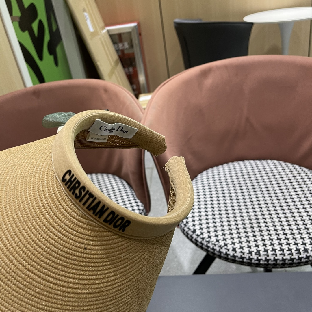  迪奥Dior新款日系蝴蝶结空顶帽女春夏出游遮阳防晒帽大
帽檐显脸小太阳盆帽