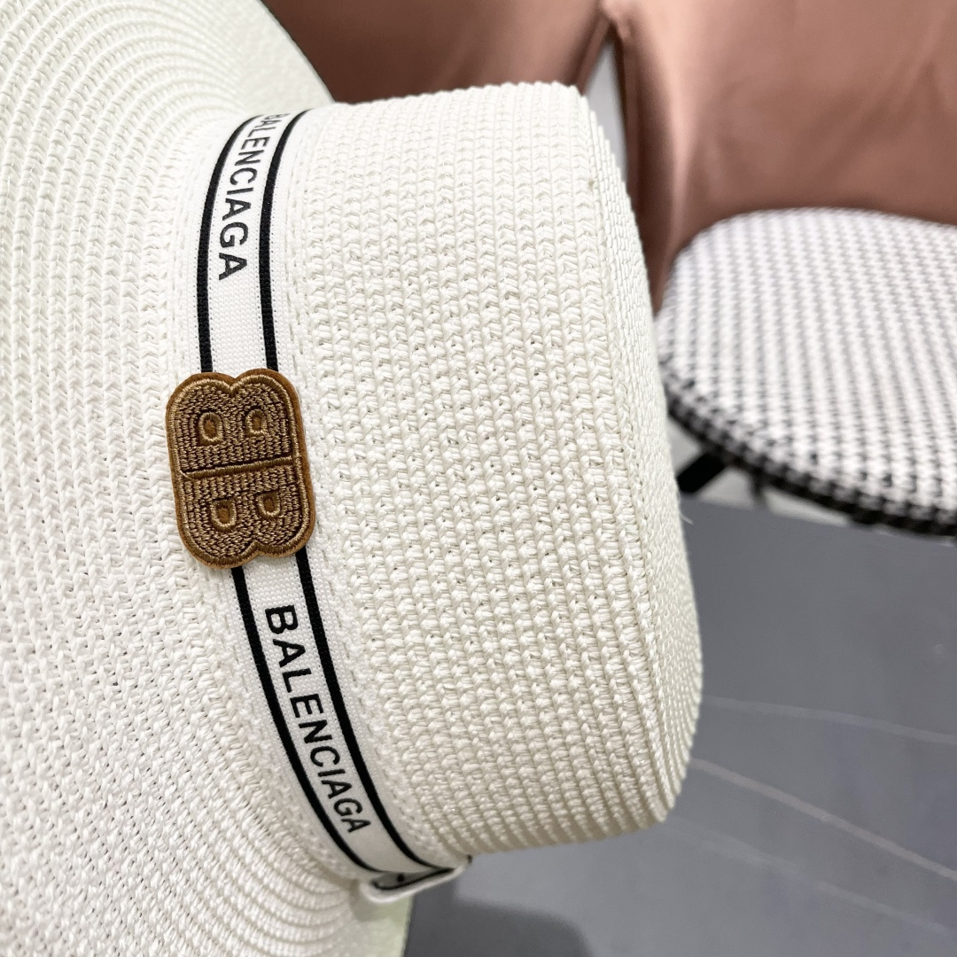 【巴黎世家】2025新款草编遮阳草帽🤩沙滩风，简约大方，新款帽型超美腻，新品上架