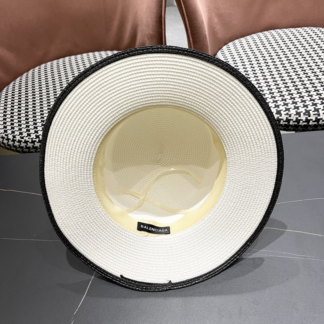 【巴黎世家】2025新款草编遮阳草帽🤩沙滩风，简约大方，新款帽型超美腻，新品上架