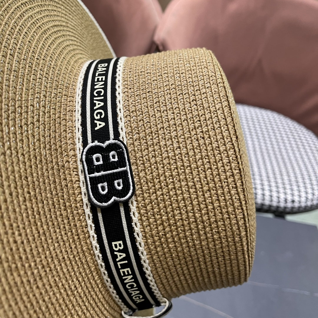 【巴黎世家】2025新款草编遮阳草帽🤩沙滩风，简约大方，新款帽型超美腻，新品上架