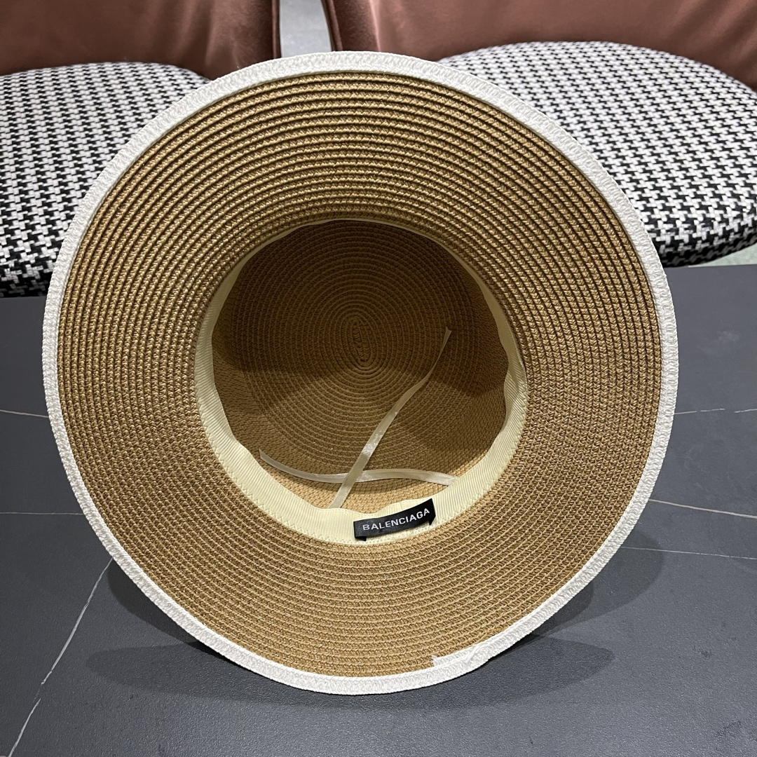 【巴黎世家】2025新款草编遮阳草帽🤩沙滩风，简约大方，新款帽型超美腻，新品上架