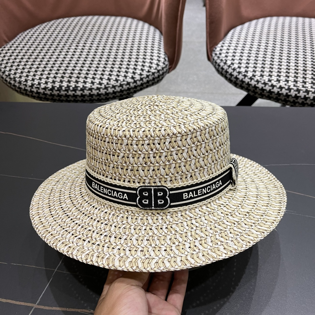  巴黎世家 夏季新款草帽女平顶遮阳防晒帽小香风织带沙滩游玩太阳帽