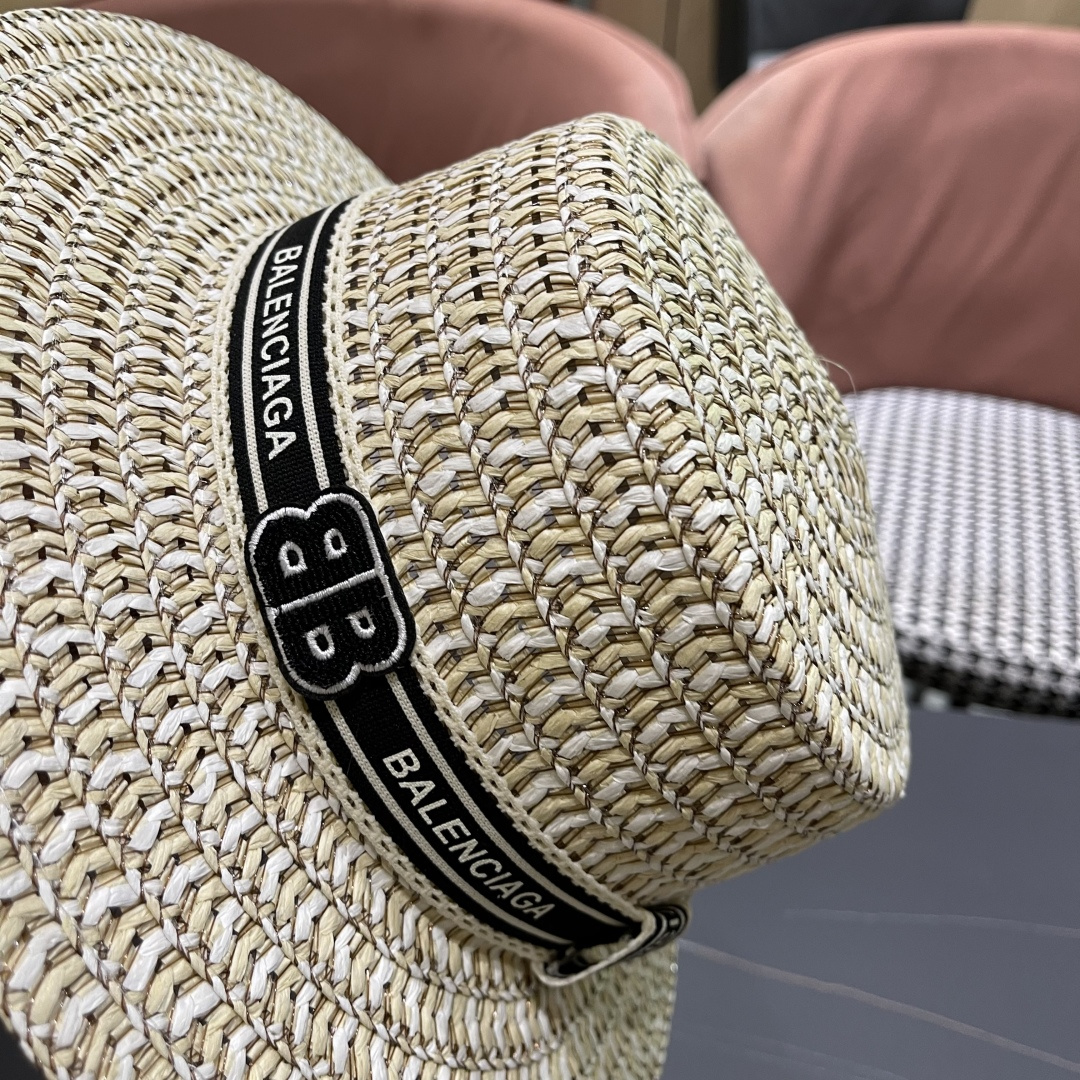  巴黎世家 夏季新款草帽女平顶遮阳防晒帽小香风织带沙滩游玩太阳帽