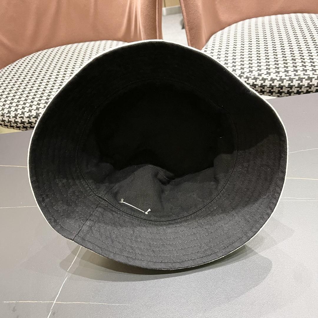  LV路易威登2025原单刺绣渔夫帽  轻盈透气。完美版型，独家实物拍摄，男女适用
